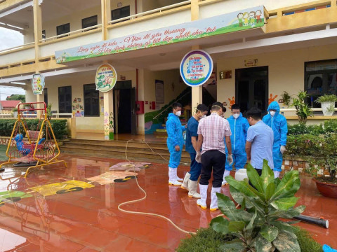 Trung tâm Y tế Bắc Ninh số 1 xử lý môi trường, phòng chống dịch bệnh sau lũ lụt