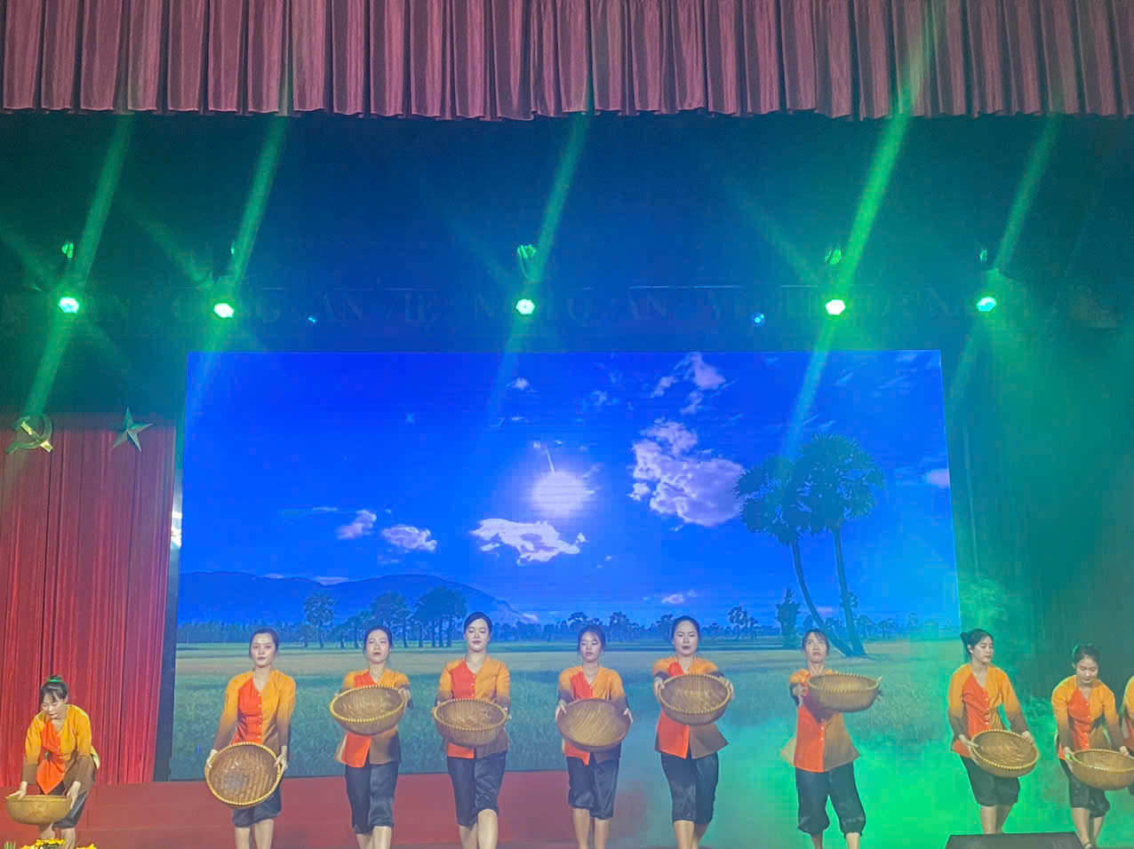 z6341747552085 ecfb639cc72a9b6d249086eeefbd8e64