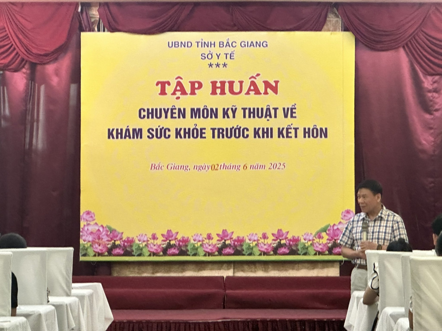 Tập huấn tư vấn, khám sức khỏe tiền hôn nhân