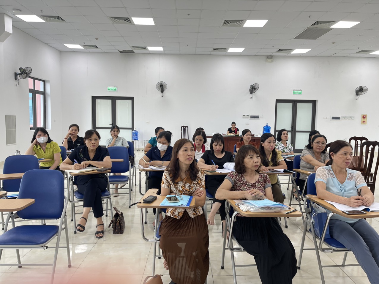 Tập huấn nâng cao năng lực về phá thai an toàn và phòng chống nhiễm khuẩn