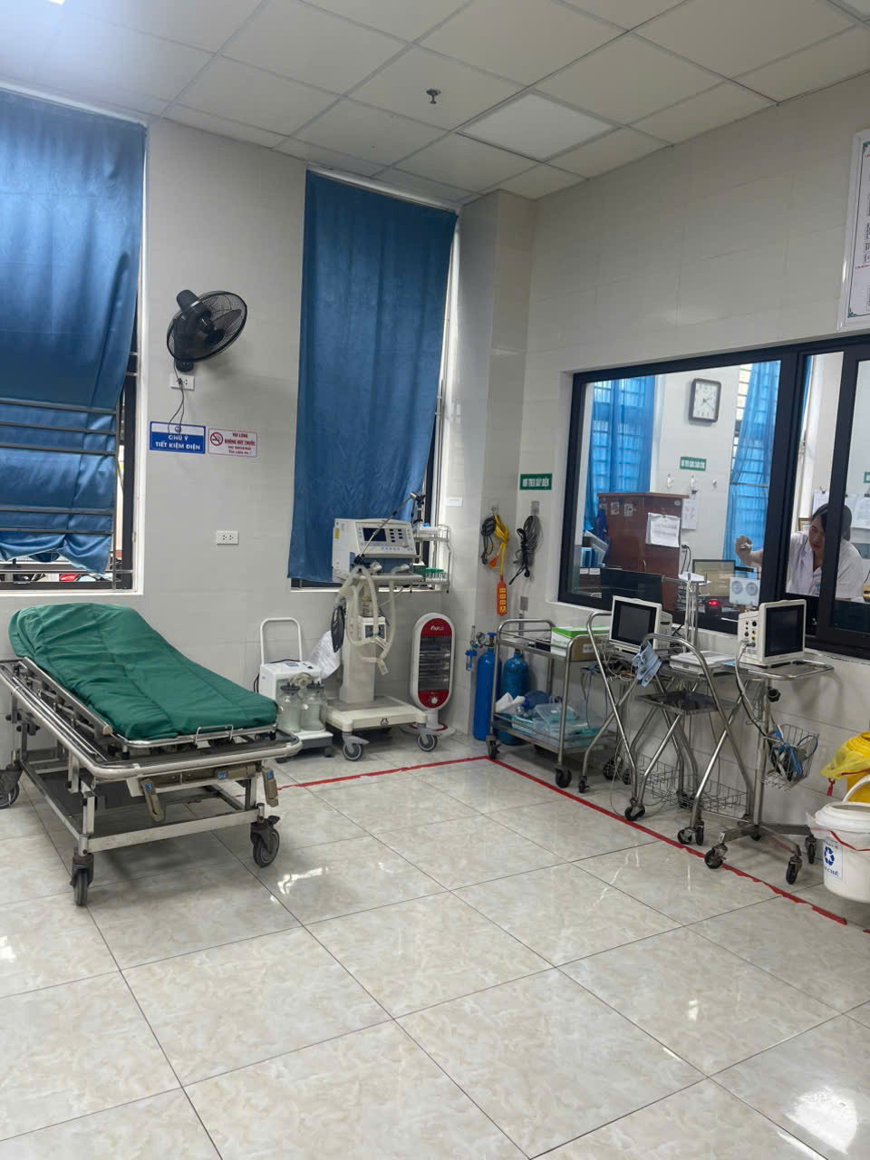 z7000409491275 55425e61ec896e6cee82504abc83bcf0