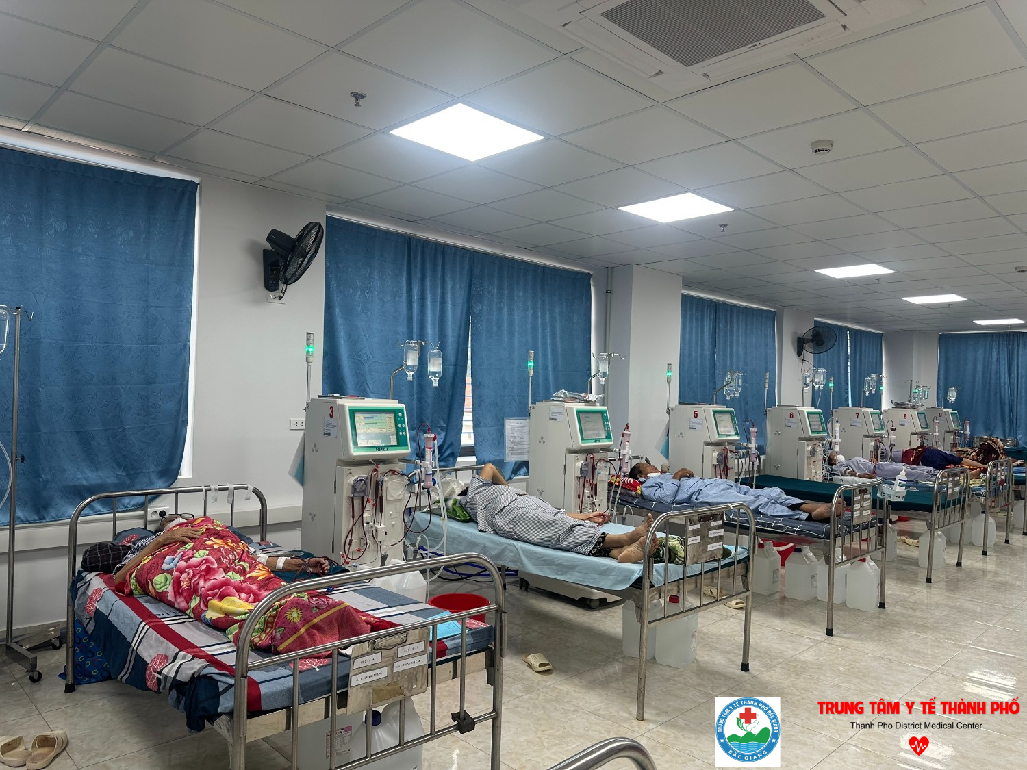 Đơn vị thận nhân tạo phòng lọc máu